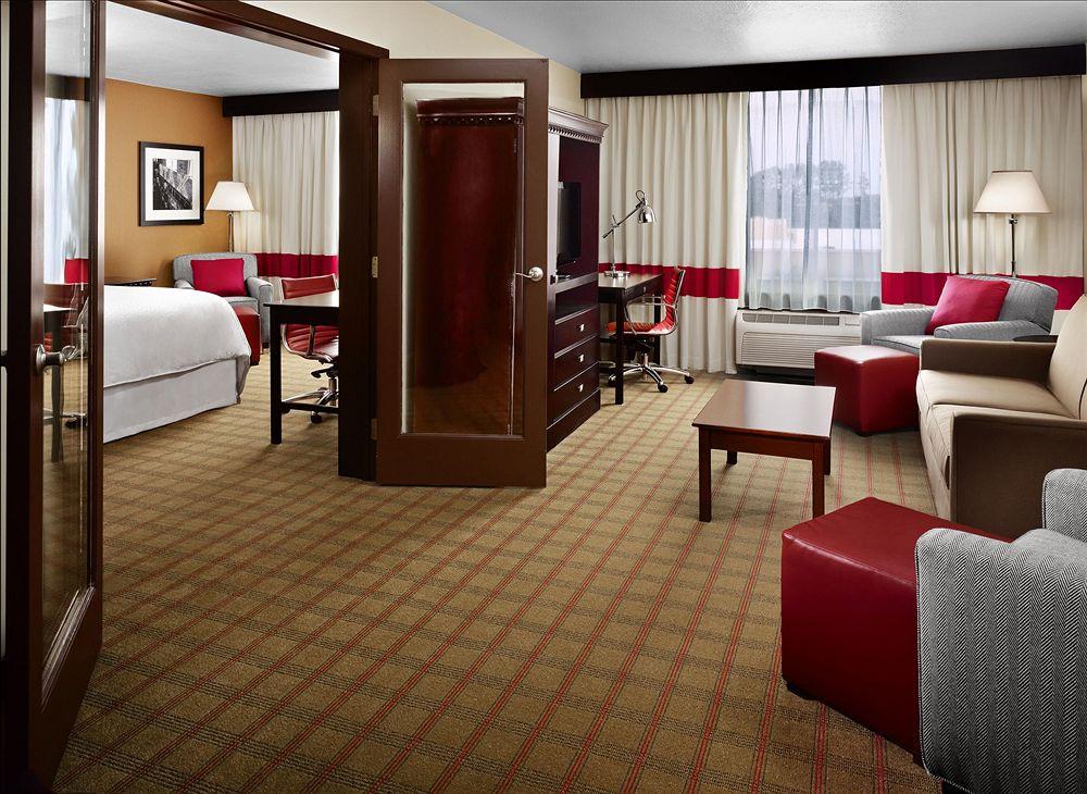 Hotel Four Points By Sheraton East