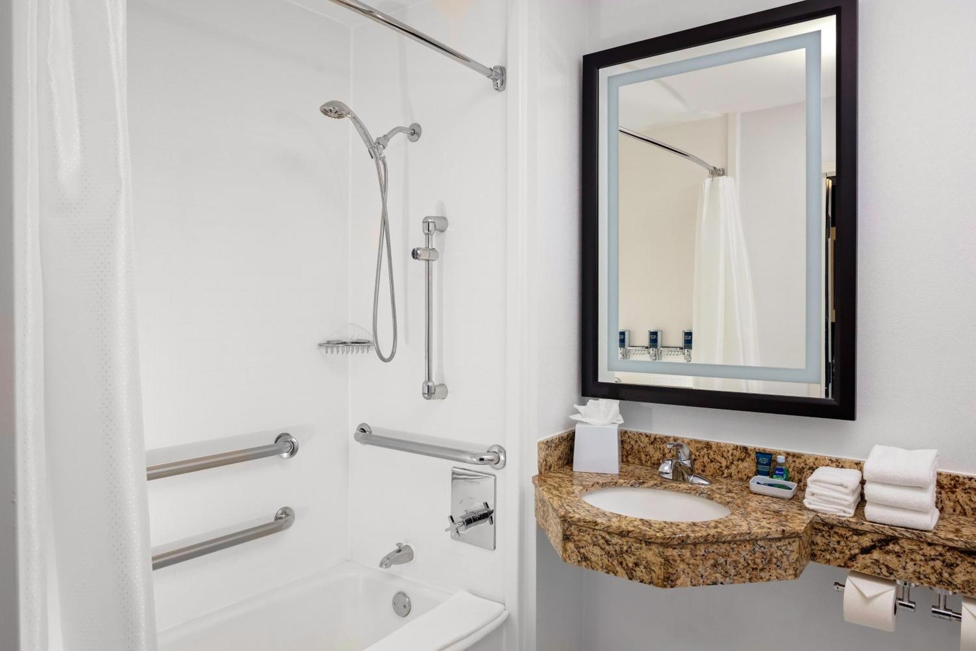 Hotel Four Points By Sheraton East