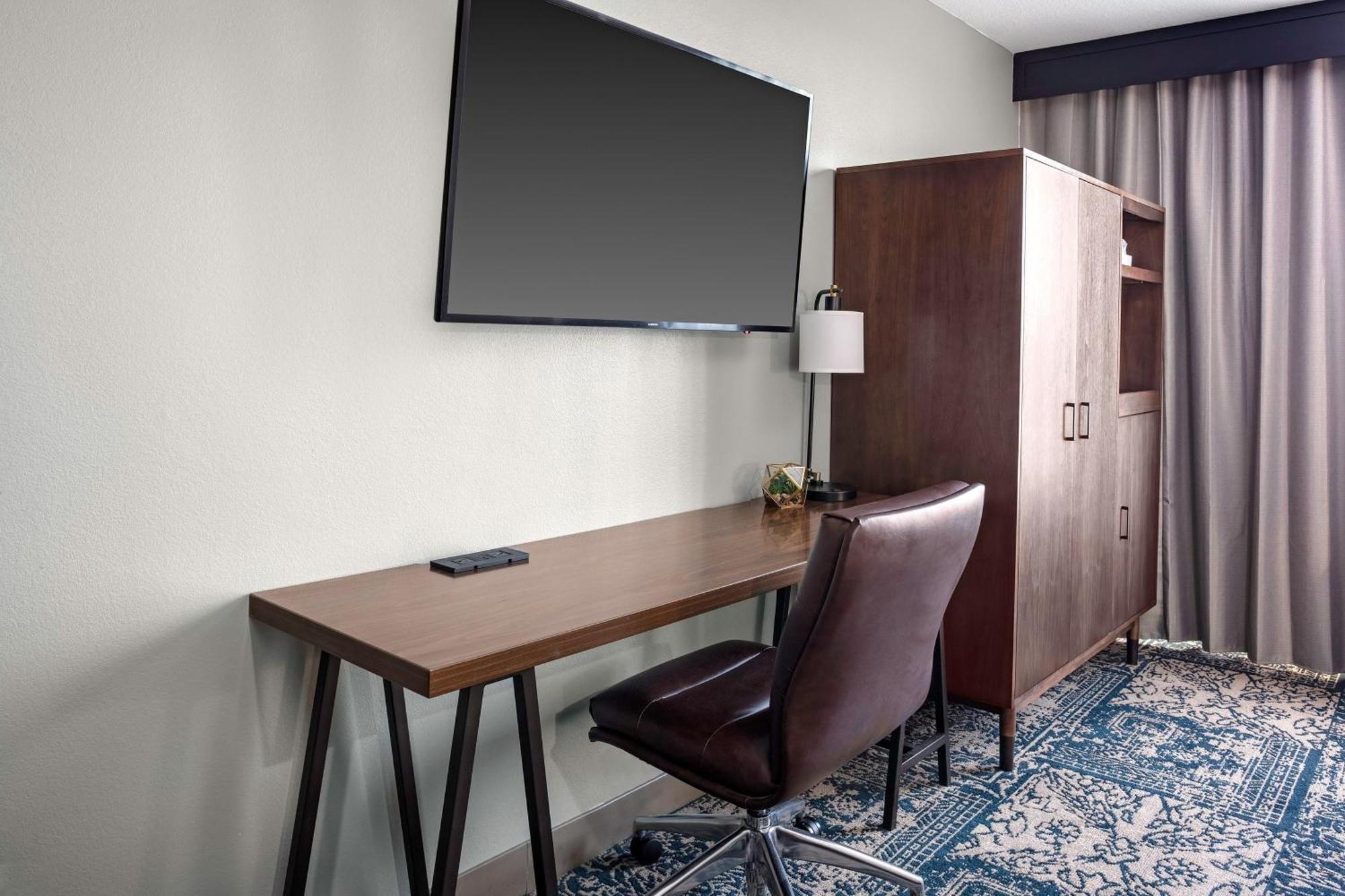 Four Points By Sheraton East Hotel Memphis