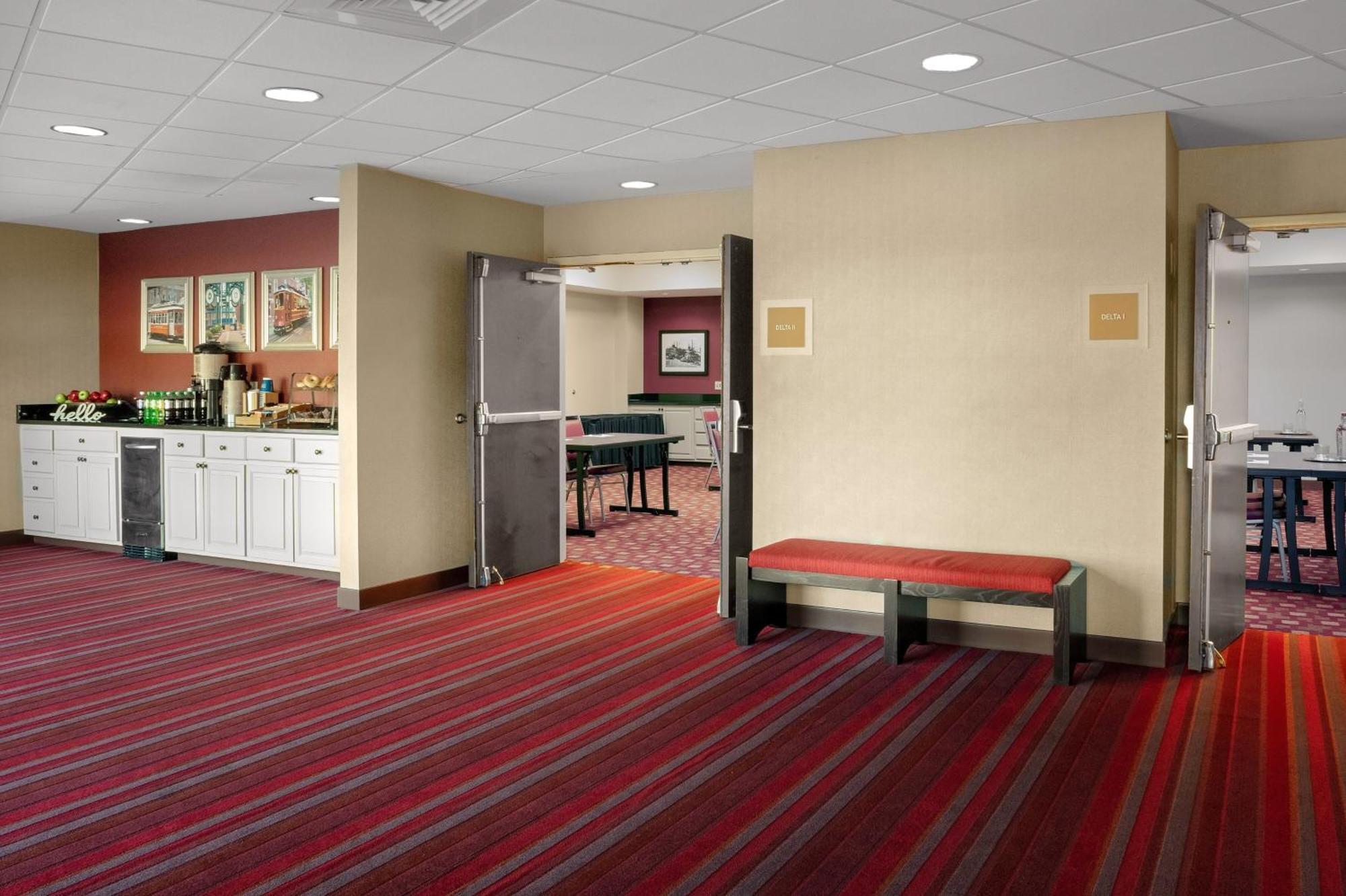 Four Points By Sheraton East